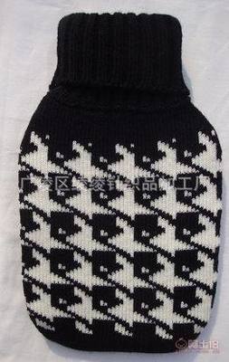 【綾綾針織生產(chǎn)定制動(dòng)物食物針織熱水袋套專業(yè)針織熱水袋套廠家品質(zhì)保障】廣陵區(qū)綾綾針織品加工廠 - 產(chǎn)品庫(kù)